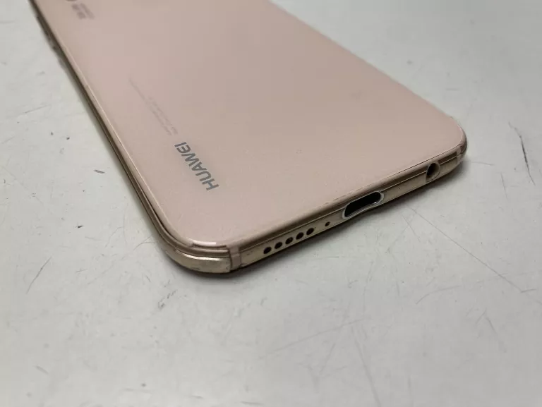 TELEFON HUAWEI P20 LITE OPIS