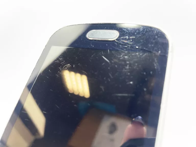 TELEFON SAMSUNG GT-S7580