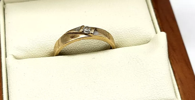 ZŁOTY PIERŚCIONEK 333/1,60G