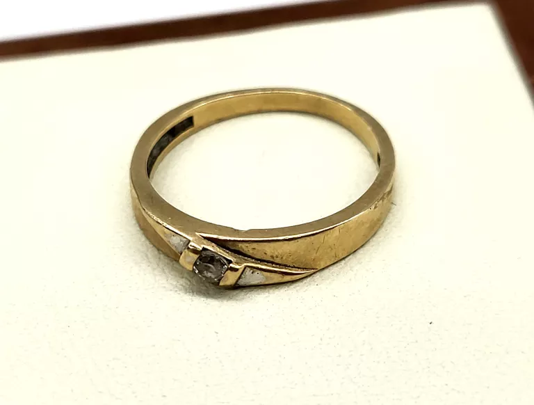 ZŁOTY PIERŚCIONEK 333/1,60G