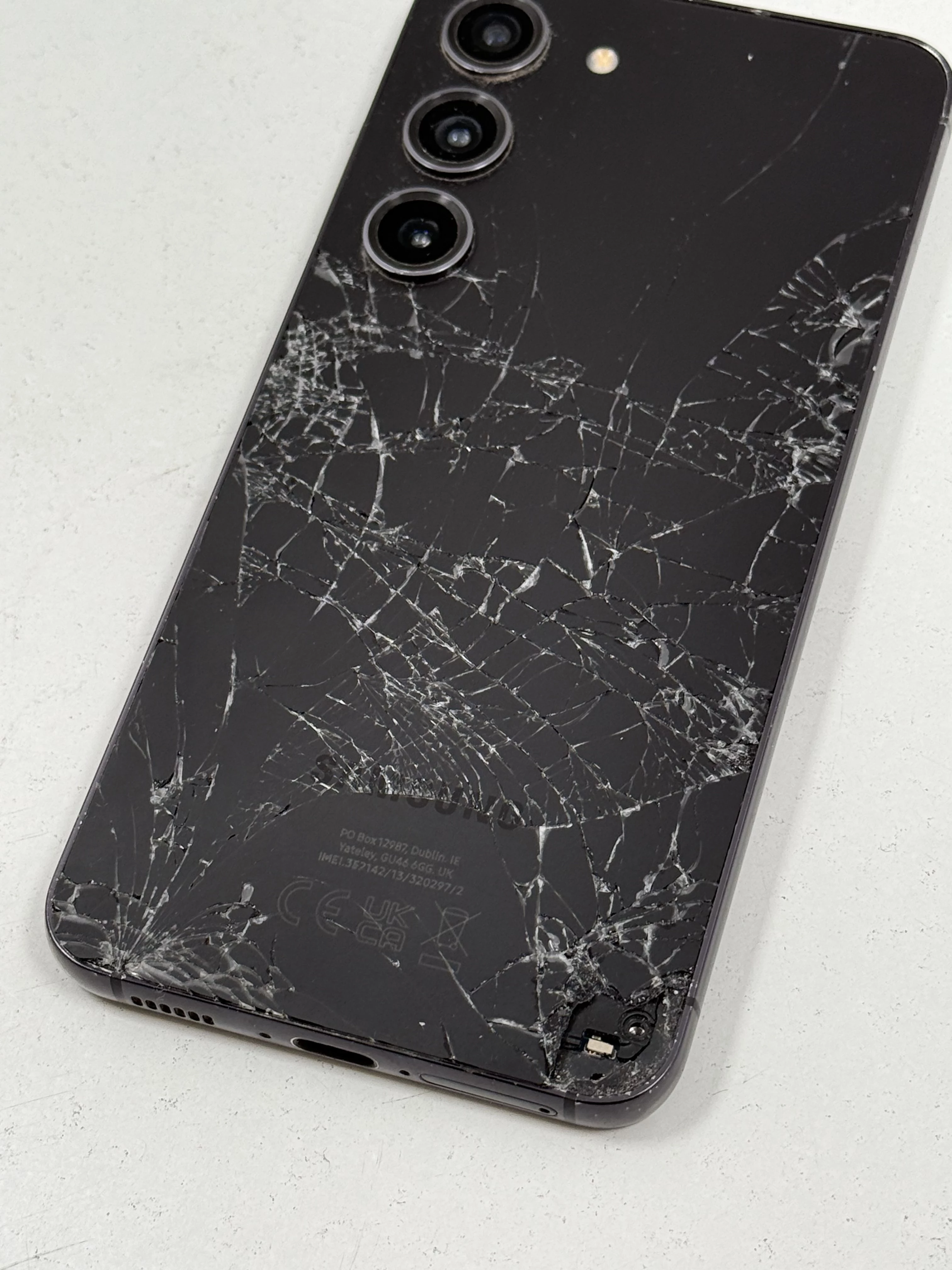 smartfon-samsung-galaxy-s23-8-gb-256-gb-5g-czarny-pamiec-ram-202865-214113