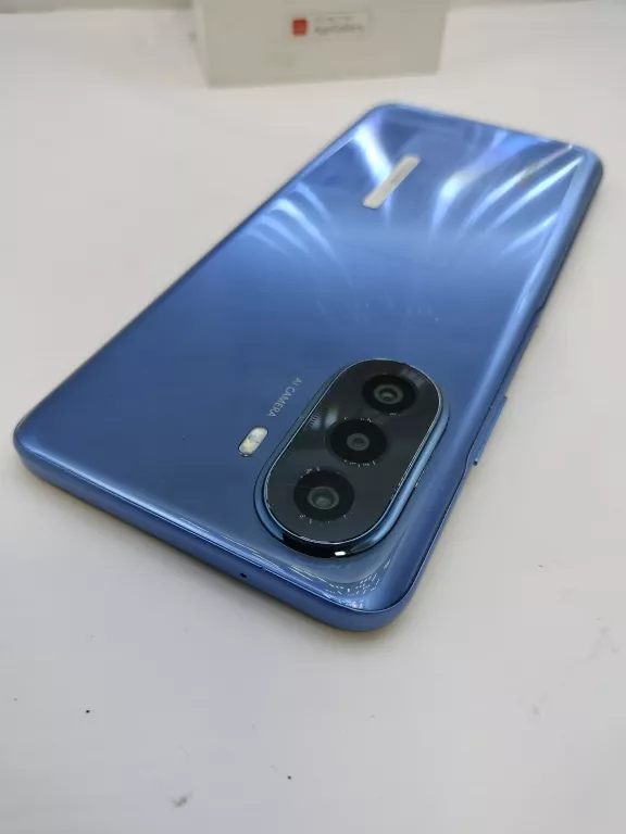 TELEFON  HUAWEI NOVA Y70 4/128GB W PUDEŁKU