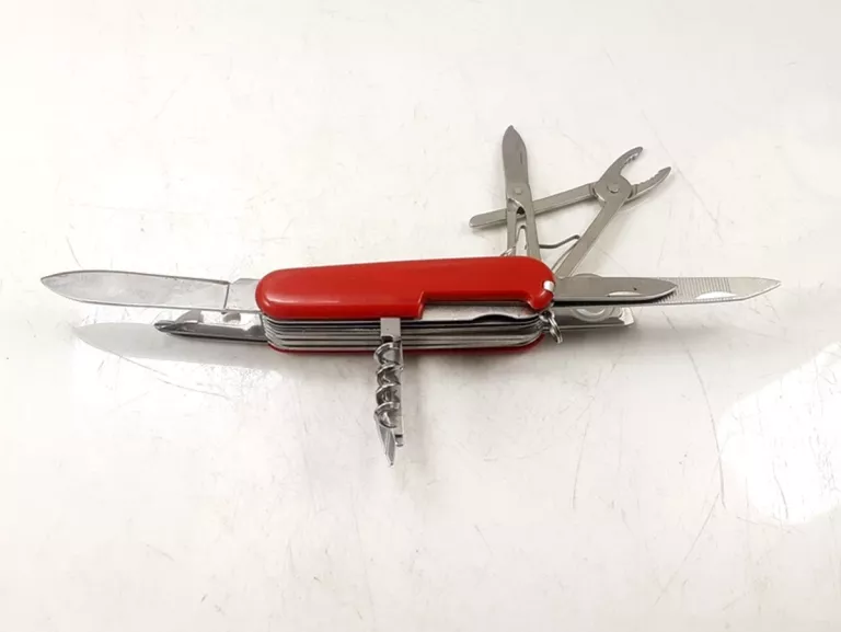 SCYZORYK ALA VICTORINOX 10EL