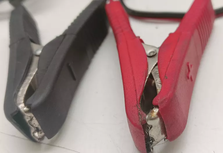 prostownik-carcommerce-hb-1204-gs-12v-4a-ean-gtin-5901225428769