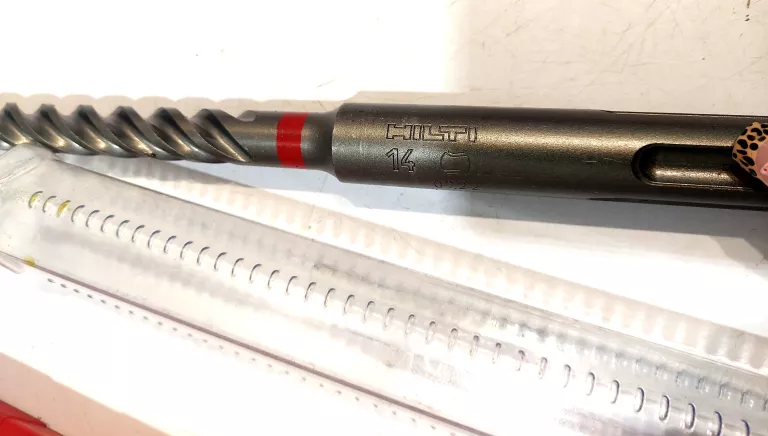 WIERTŁO HILTI 14/32 200MM
