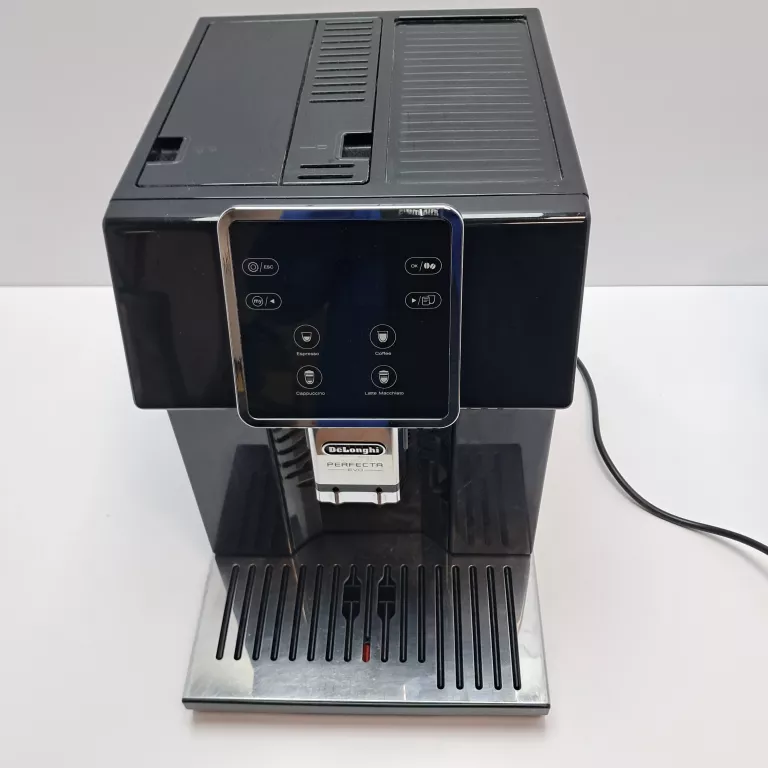 AUTOMATYCZNY EKSPRES CIŚNIENIOWY DELONGHI PERFECTA EVO