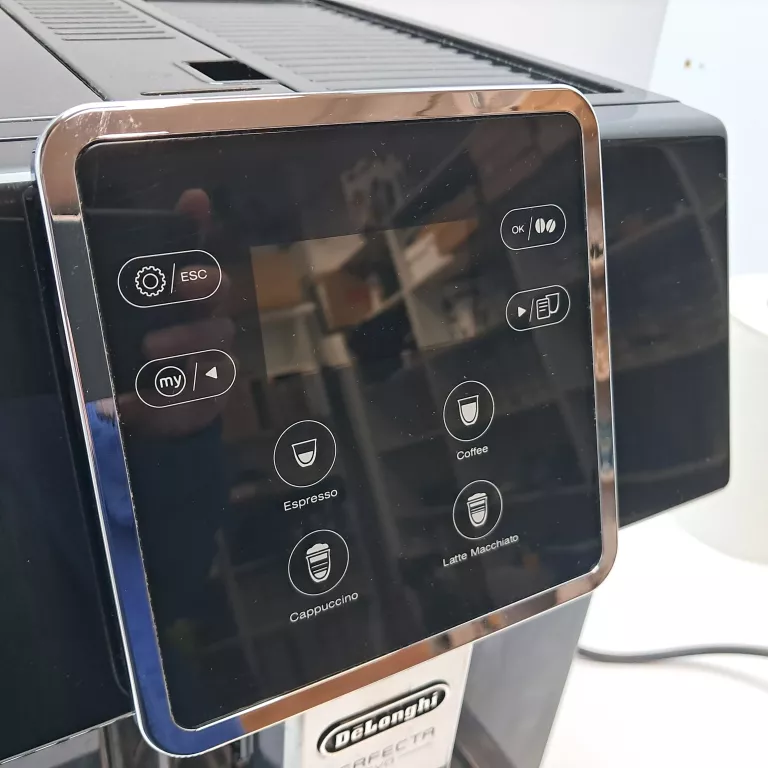 AUTOMATYCZNY EKSPRES CIŚNIENIOWY DELONGHI PERFECTA EVO