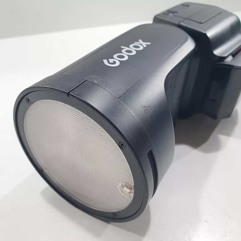 LAMPA BŁYSKOWA GODOX V1 PRO STOPKA FUJI