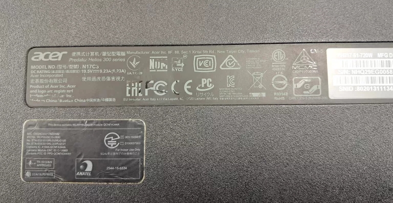 LAPTOP ACER PREDATOR HELIOS 300 N17C3 I7 7GEN 16GB/ 256GB SSD + 500GB