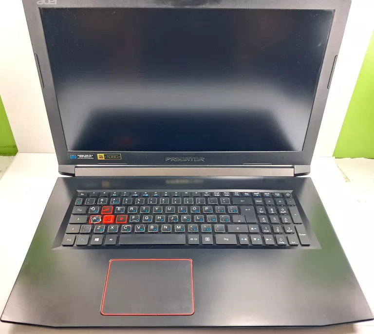 LAPTOP ACER PREDATOR HELIOS 300 N17C3 I7 7GEN 16GB/ 256GB SSD + 500GB
