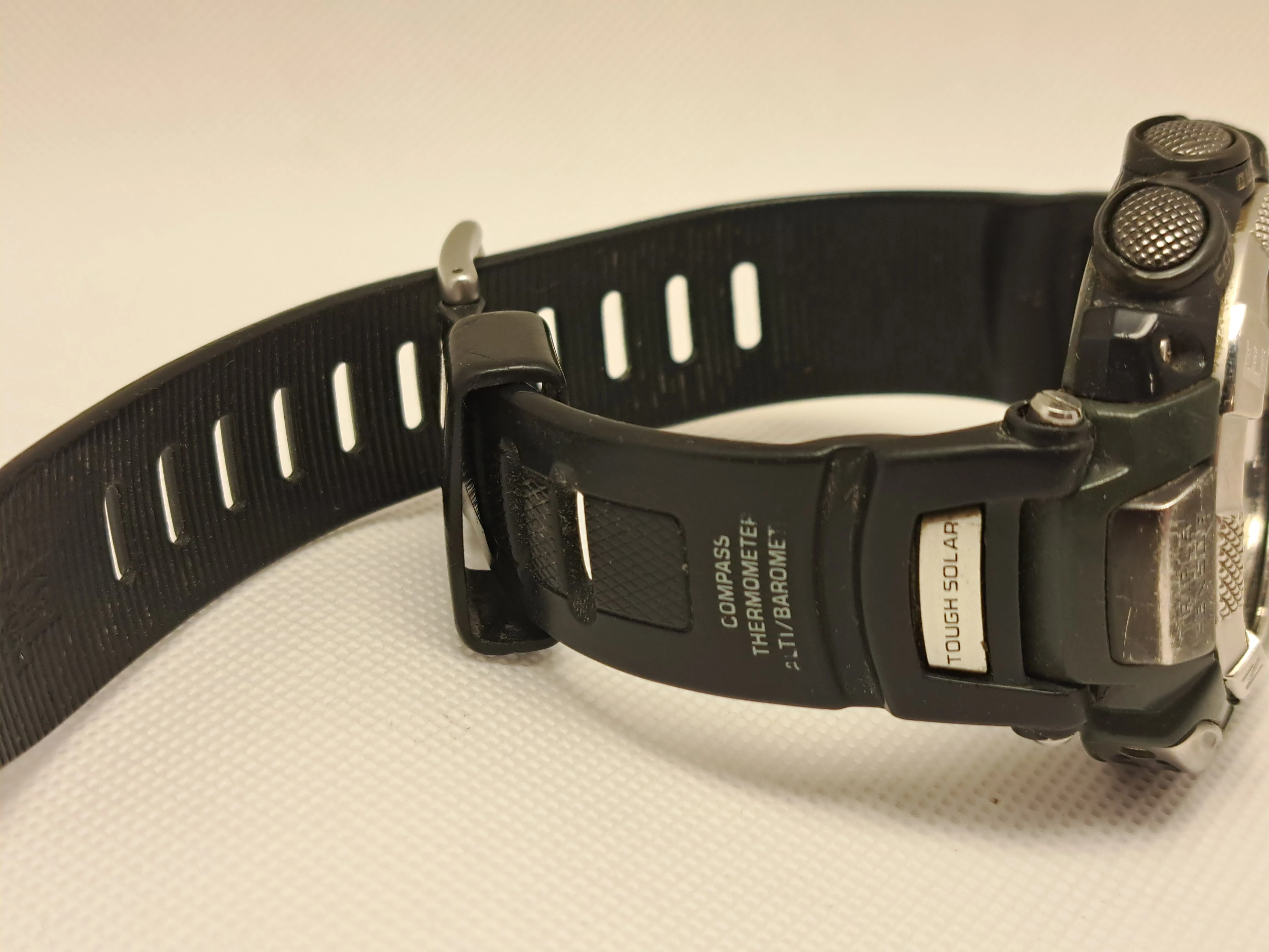 zegarek-casio-protrek-prw-1500-material-paska-129219-8