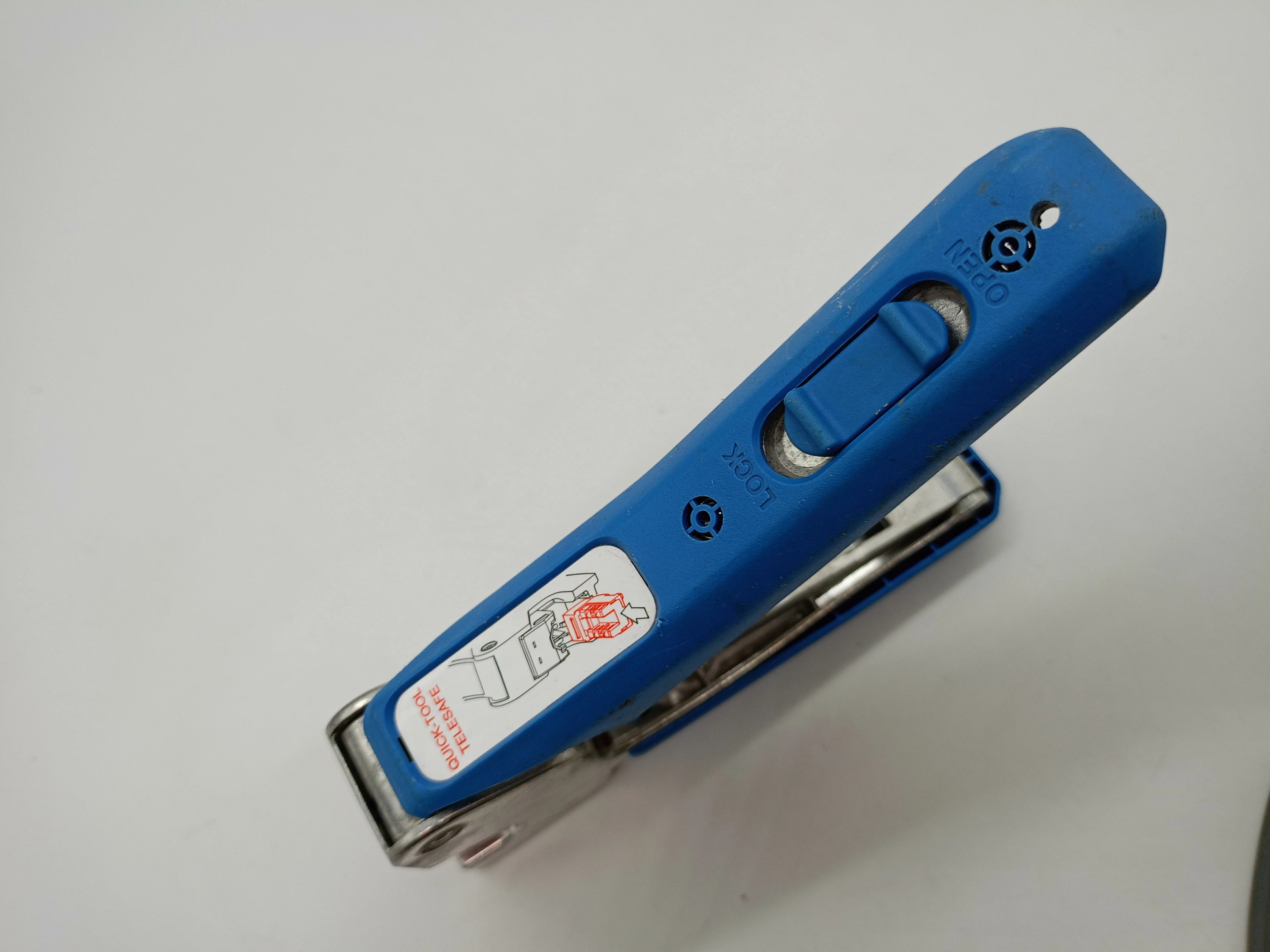 szczypce-do-zaciskania-kabli-internetowych-rj45-stan-11323-2