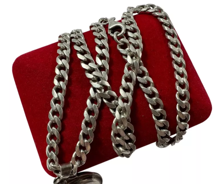 SREBRNY ŁAŃCUSZEK Z ZAWIESZKĄ PRÓBY 925 / DŁ. 52 CM / 47,23G!