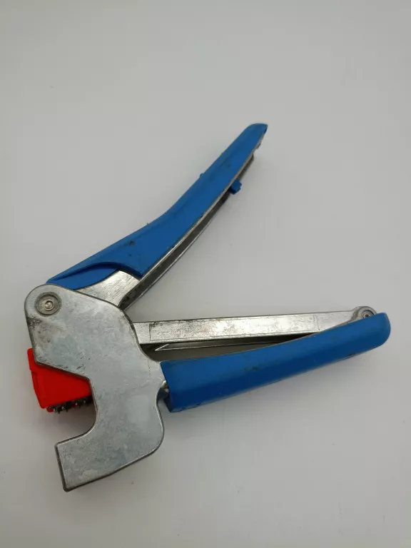 szczypce-do-zaciskania-kabli-internetowych-rj45-kod-producenta-1011230156033