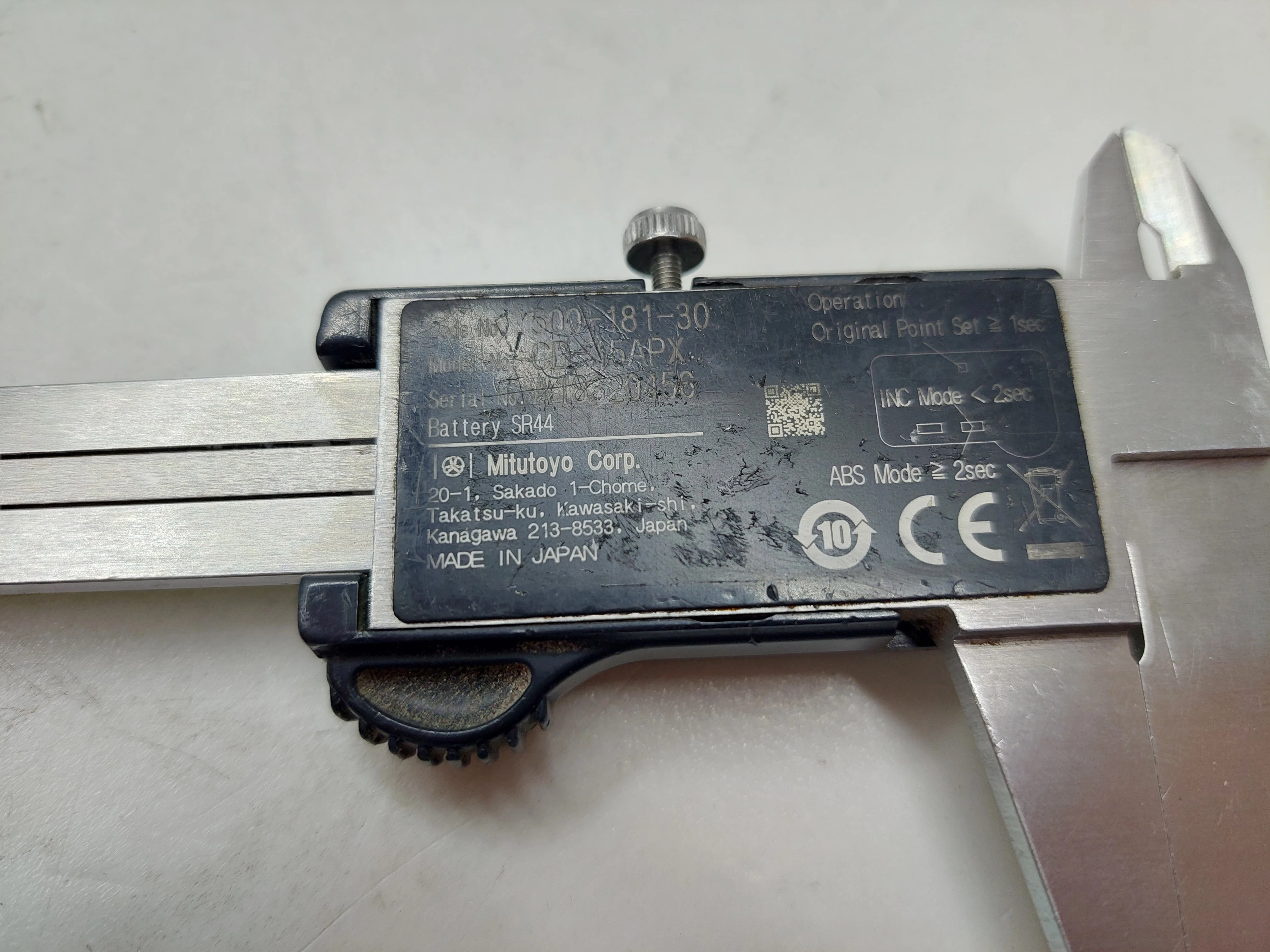 1-suwmiarka-elektroniczna-mitutoyo-cd-15apx-150mm-maksymalny-zakres-pomiaru-15000