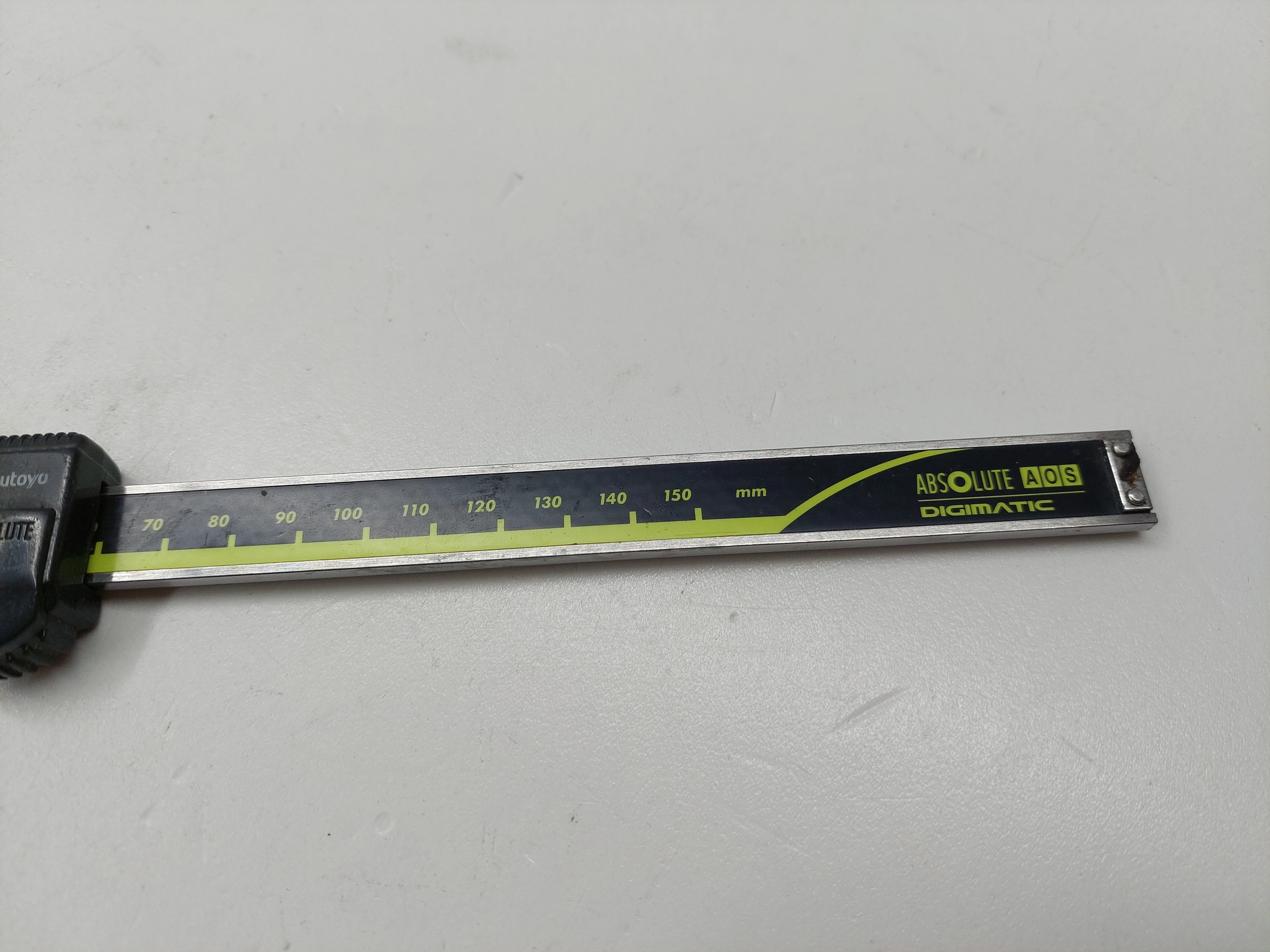 1-suwmiarka-elektroniczna-mitutoyo-cd-15apx-150mm-stan-11323-2