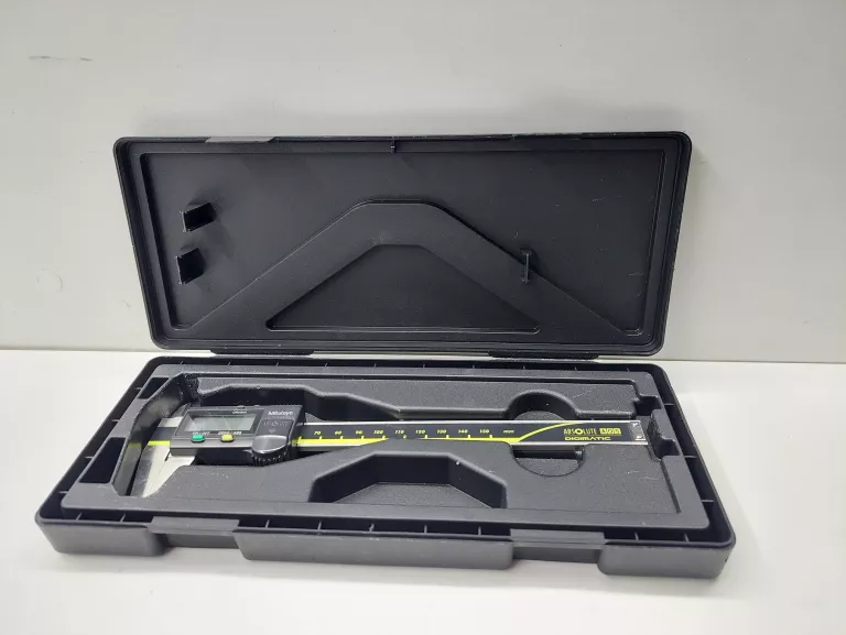 2 SUWMIARKA ELEKTRONICZNA MITUTOYO CD-15APX 150MM