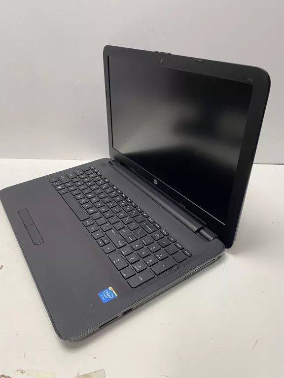 LAPTOP HP CELERON 4/512GB