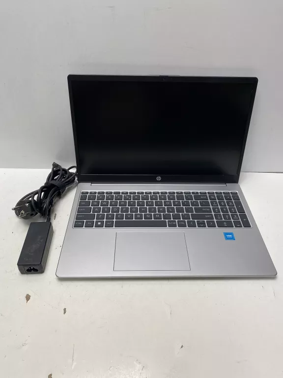 LAPTOP HP 250 G10 N1000 8/512GB