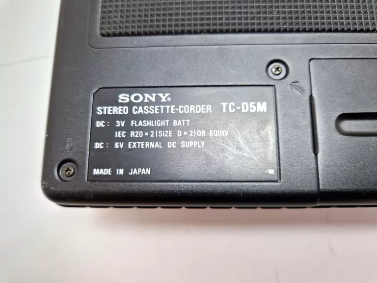 MAGNETOFON REPORTERSKI SONY TC-D5M