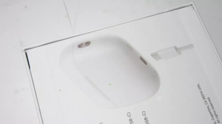 sluchawki-douszne-bluetooth-w-pudelku-ean-gtin-0651820178532