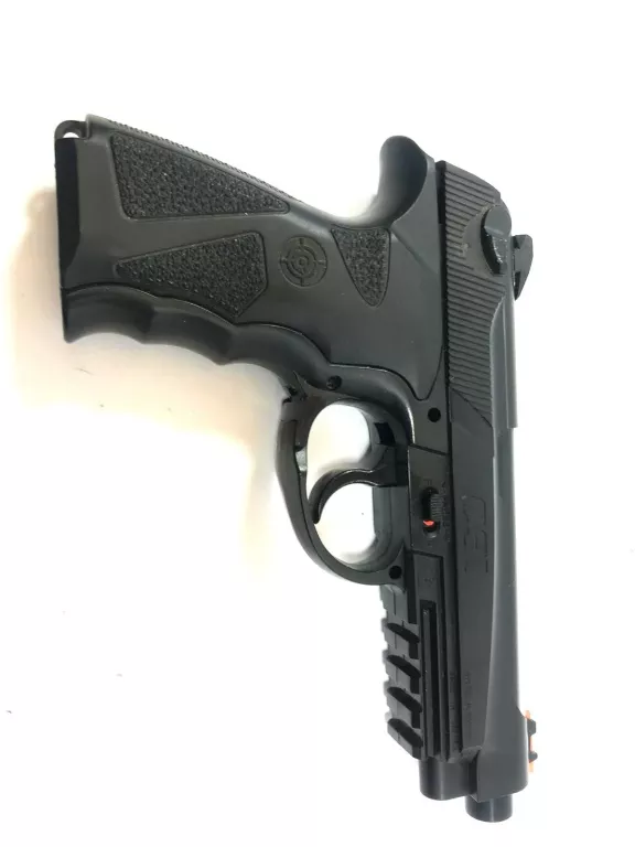 WIATRÓWKA CROSMAN C31 4,5
