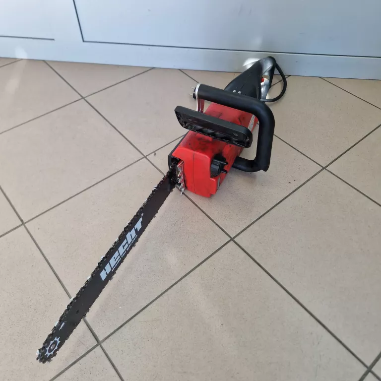 PIŁA ŁAŃCUCHOWA ELEKTRYCZNA HECHT SF7J101 2400W OPIS