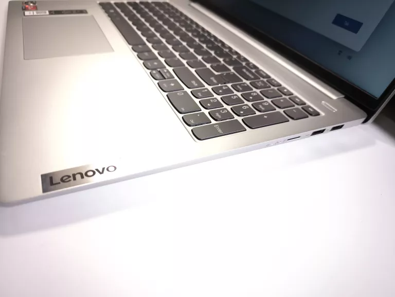 LAPTOP LENOVO IDEAPAD SLIM 5 KOMPLET