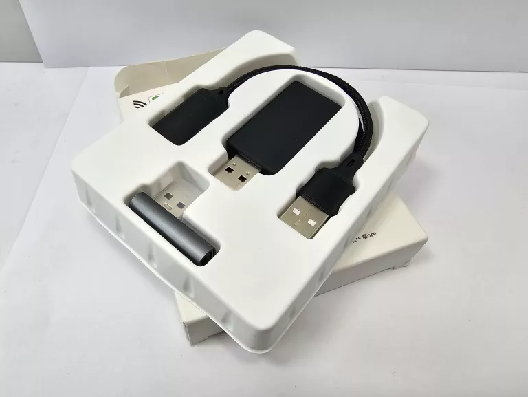 CARPLAY ADAPTER