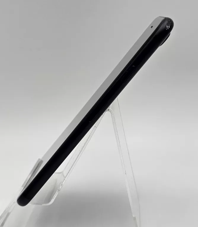 TELEFON APPLE IPHONE 7 2/32GB