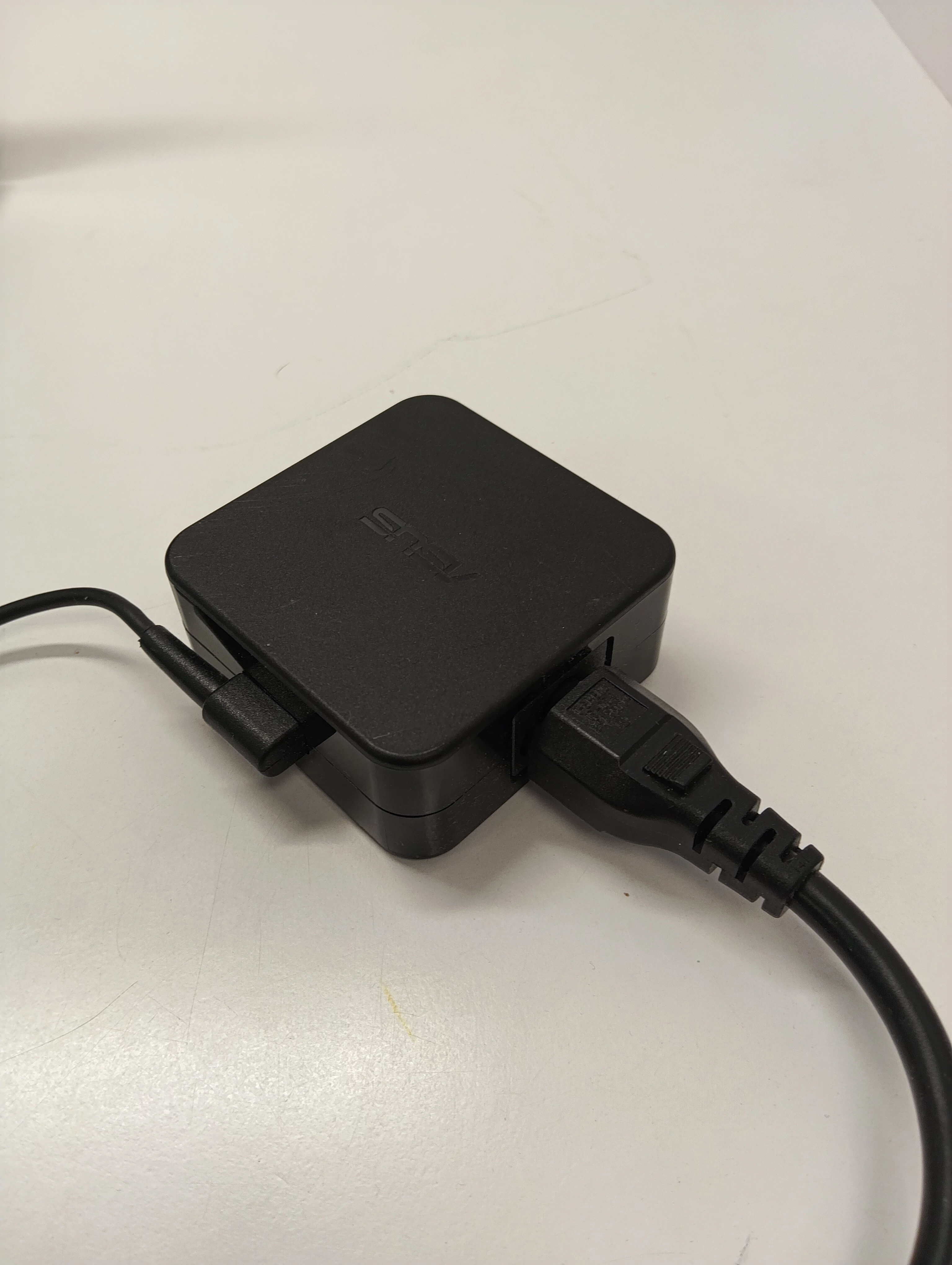 laptop-asus-p2451f-pudelko-ean-gtin-4718017927055