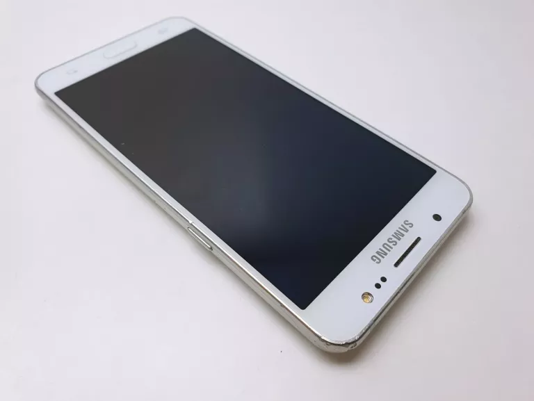 TELEFON  SAMSUNG GALAXY J5 2016 2/16GB 5.2" BIAŁY SM-J510