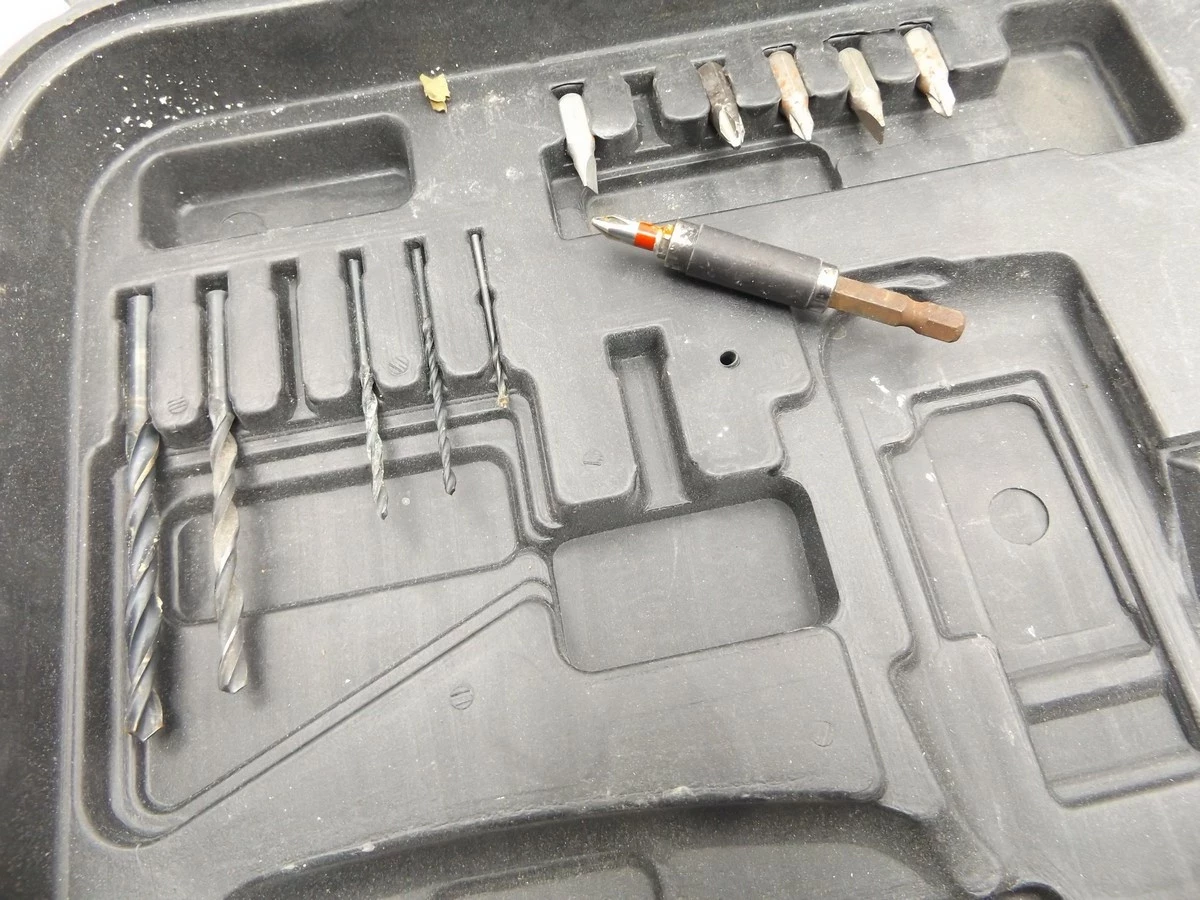 wkretarka-cmi-c-abs-144-nc-set-2x-batlad-walizka-napiecie-v-128551-307721