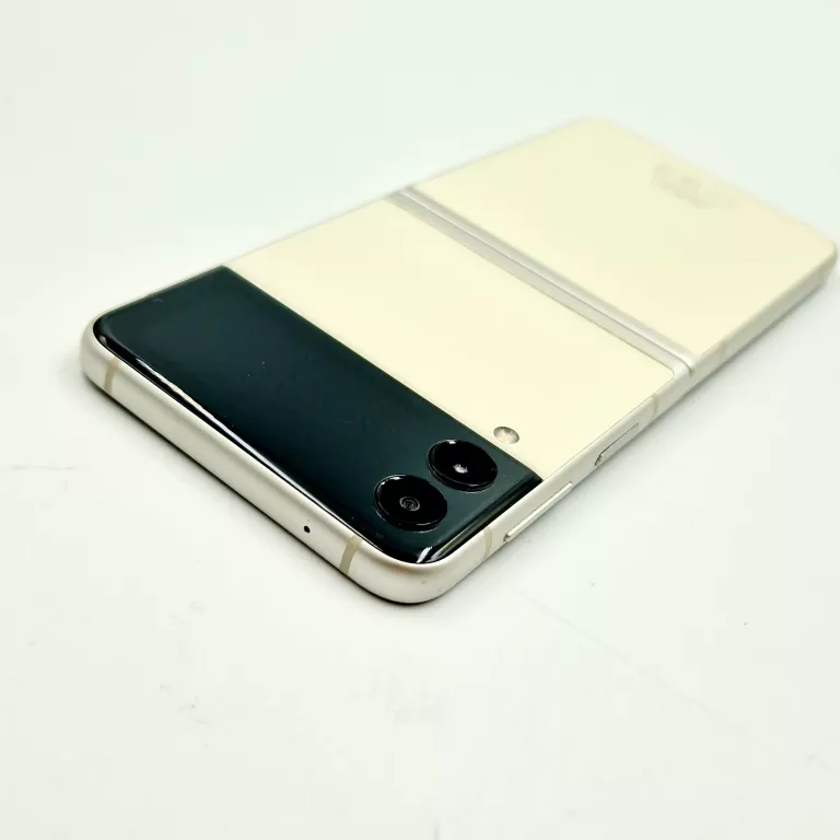 TELEFON SAMSUNG GALAXY Z FLIP 3 BEZ SIM LOCKA 8GB/256GB
