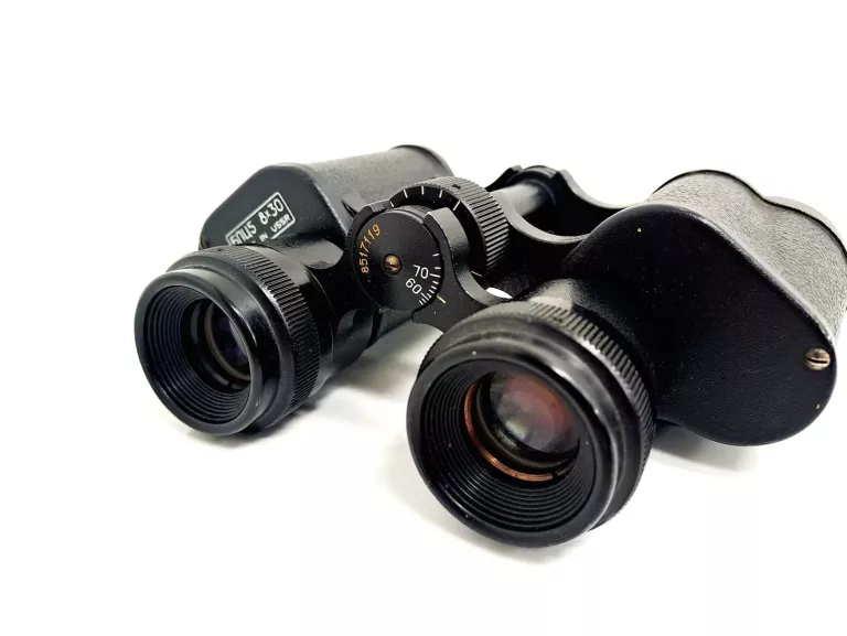 lornetka-made-in-ussr-8x30-model-8x30