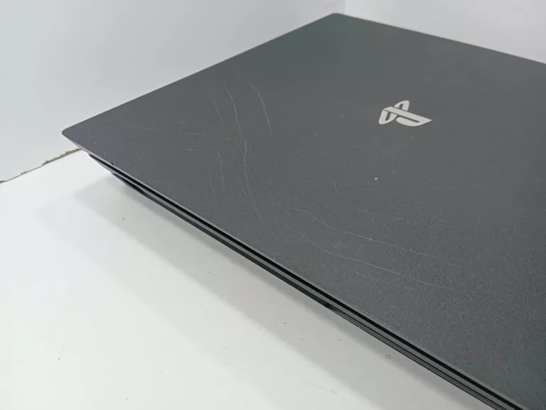 KONSOLA PS4 PRO Z SYSKIEM SSD 250 GB 1 PAD