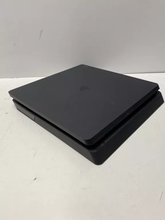 KONSOLA PS4 SLIM BEZ PADA