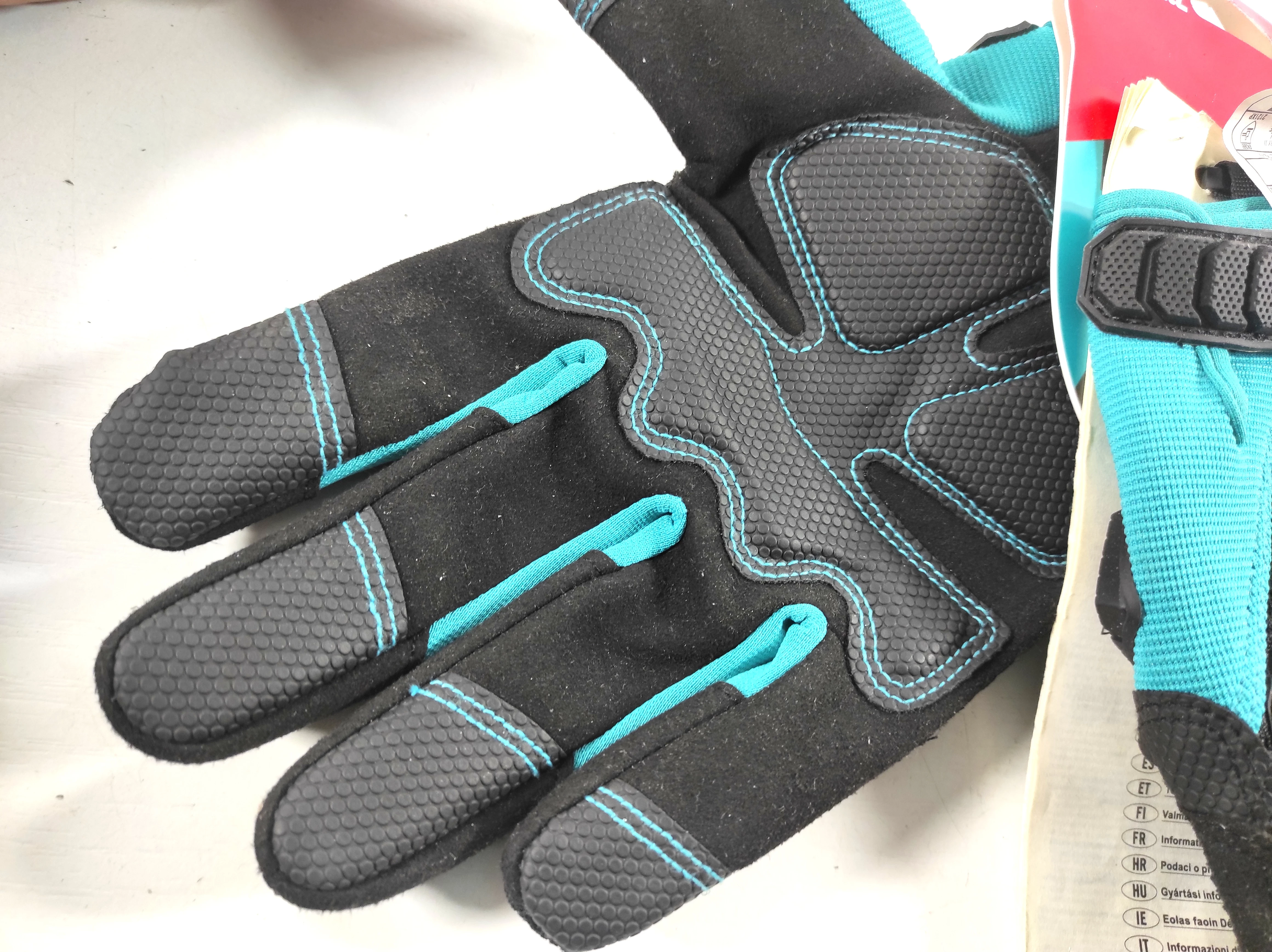 makita-p-84486-rekawice-ochronne-robocze-liczba-par-w-opakowaniu-1