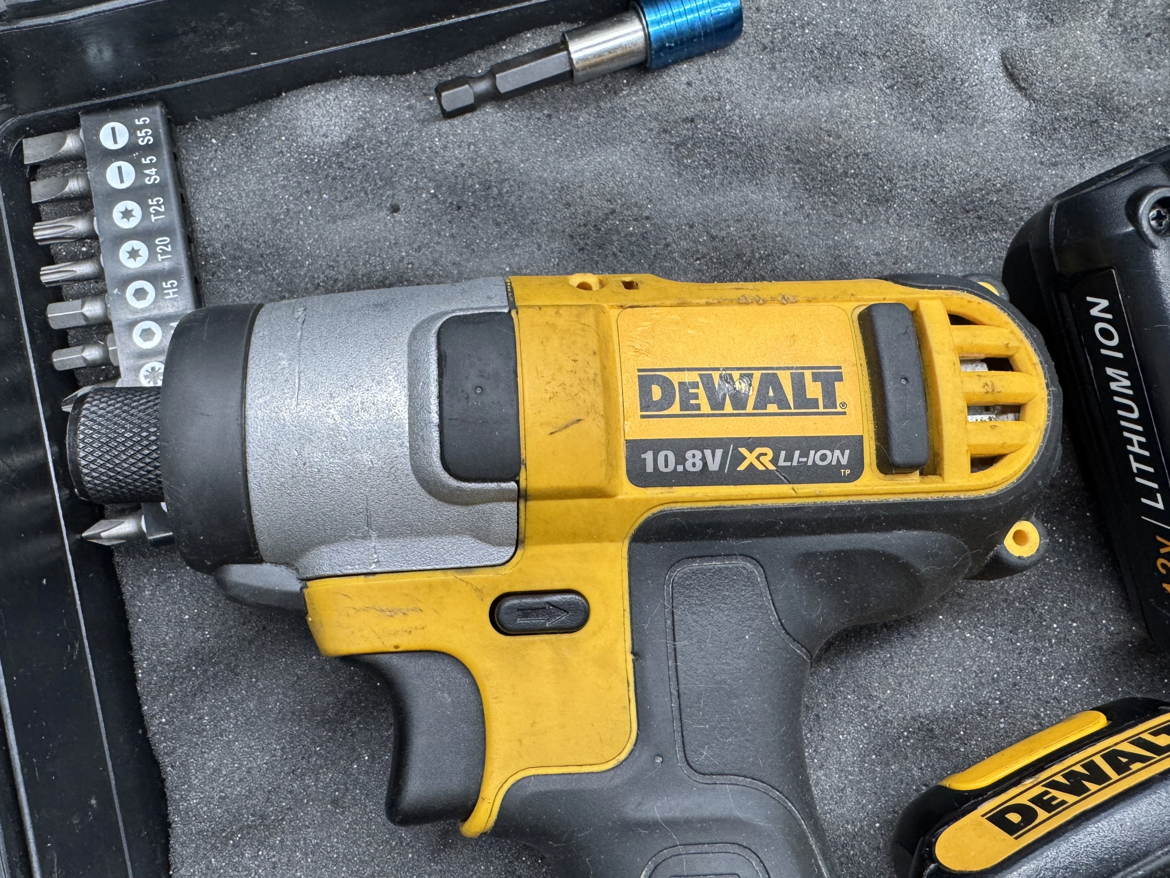 zakretarka-dewalt-dcf815-108v-12v-walizka-zamiennik-marka-248811-950256