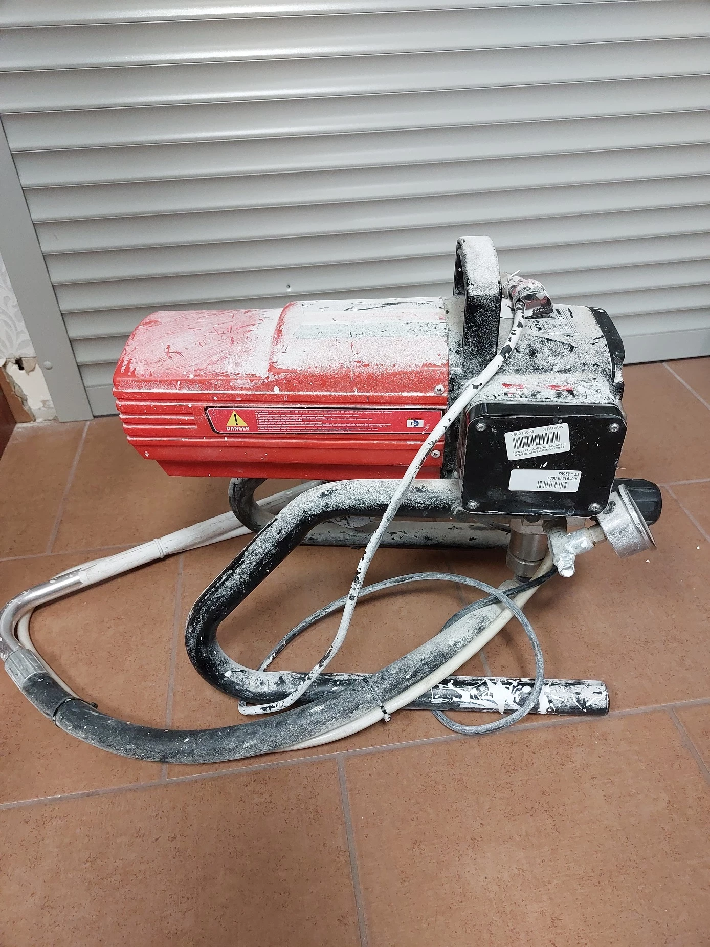 yato-agregat-malarski-hydrod-480w-21lm-yt-82562-ean-gtin-5906083068836