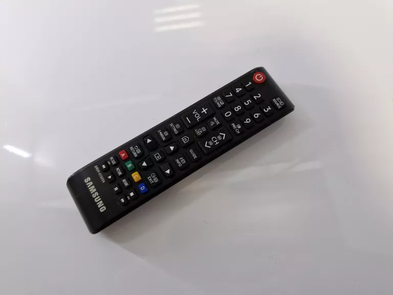 TELEWIZOR SAMSUNG UE50NU7092 50 CALI UHD 4K SMART TV DEKODER NETFLIX YT