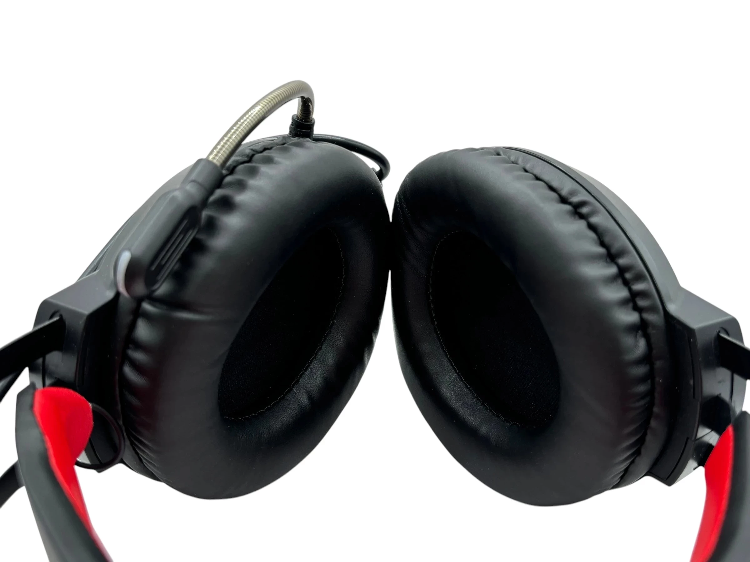 sluchawki-komputerowe-przewodowe-nauszne-z-mikrofonem-panda-gh10-kod-producenta-gh10