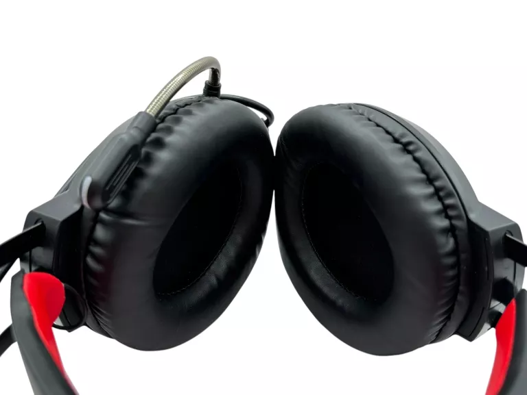 sluchawki-komputerowe-przewodowe-nauszne-z-mikrofonem-panda-gh10-kod-producenta-gh10