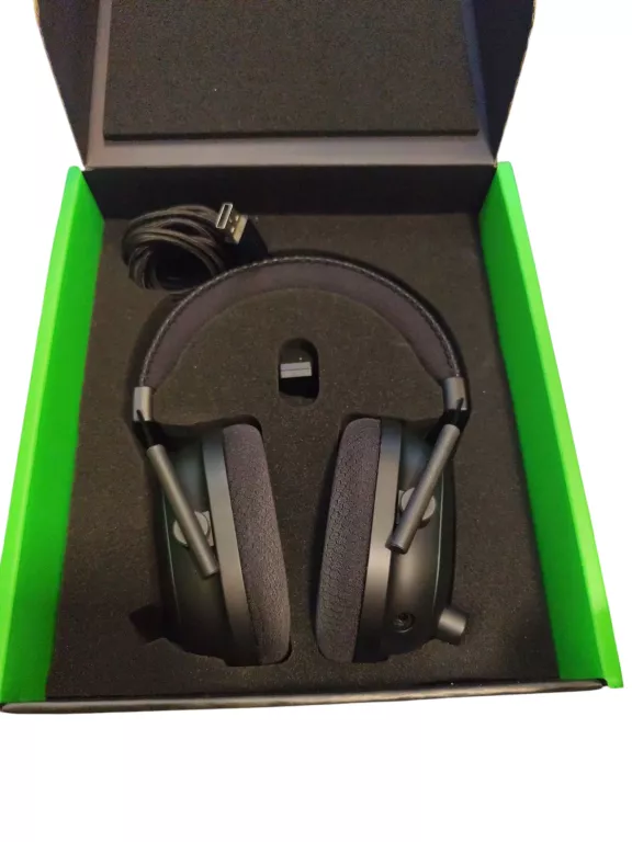 SŁUCHAWKI RAZER BLACKSHARK V2 PRO BEZPRZEWODOWE, NAUSZNE
