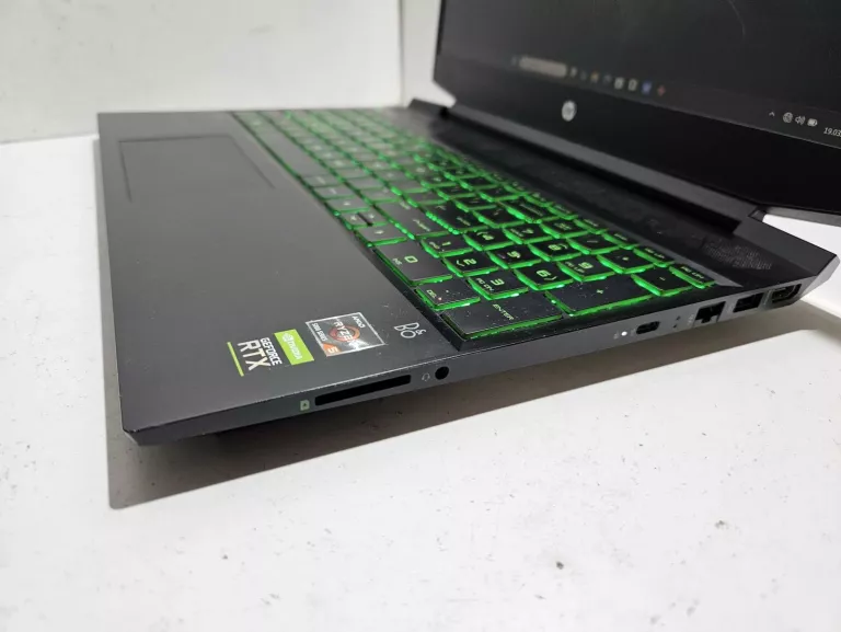 LAPTOP HP PAVILION GAMING 15-EC2049NW