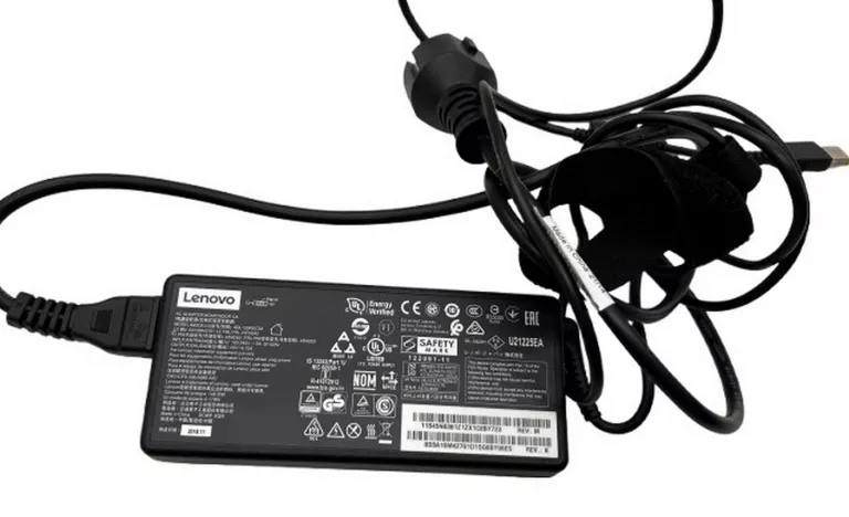 STACJA DOKUJĄCA REPLIKATOR LENOVO THUNDERBOLT 3 DOCK GEN 2 MODEL DK1814