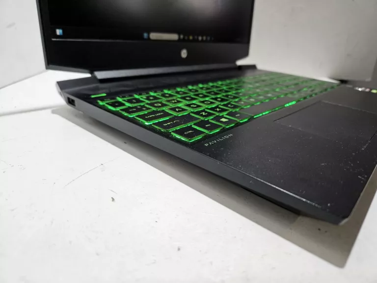 LAPTOP HP PAVILION GAMING 15-EC2049NW
