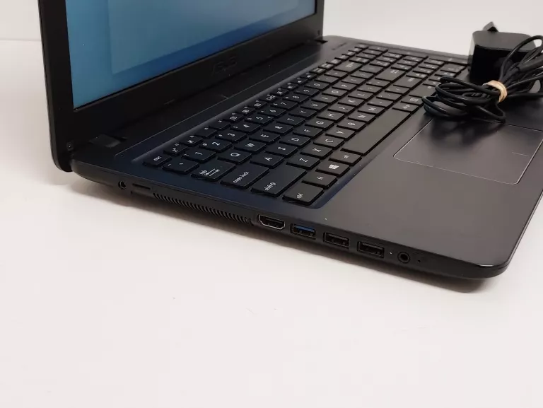 LAPTOP ASUS F543MA-DM695T 15,6"N4000 4GB 256GB