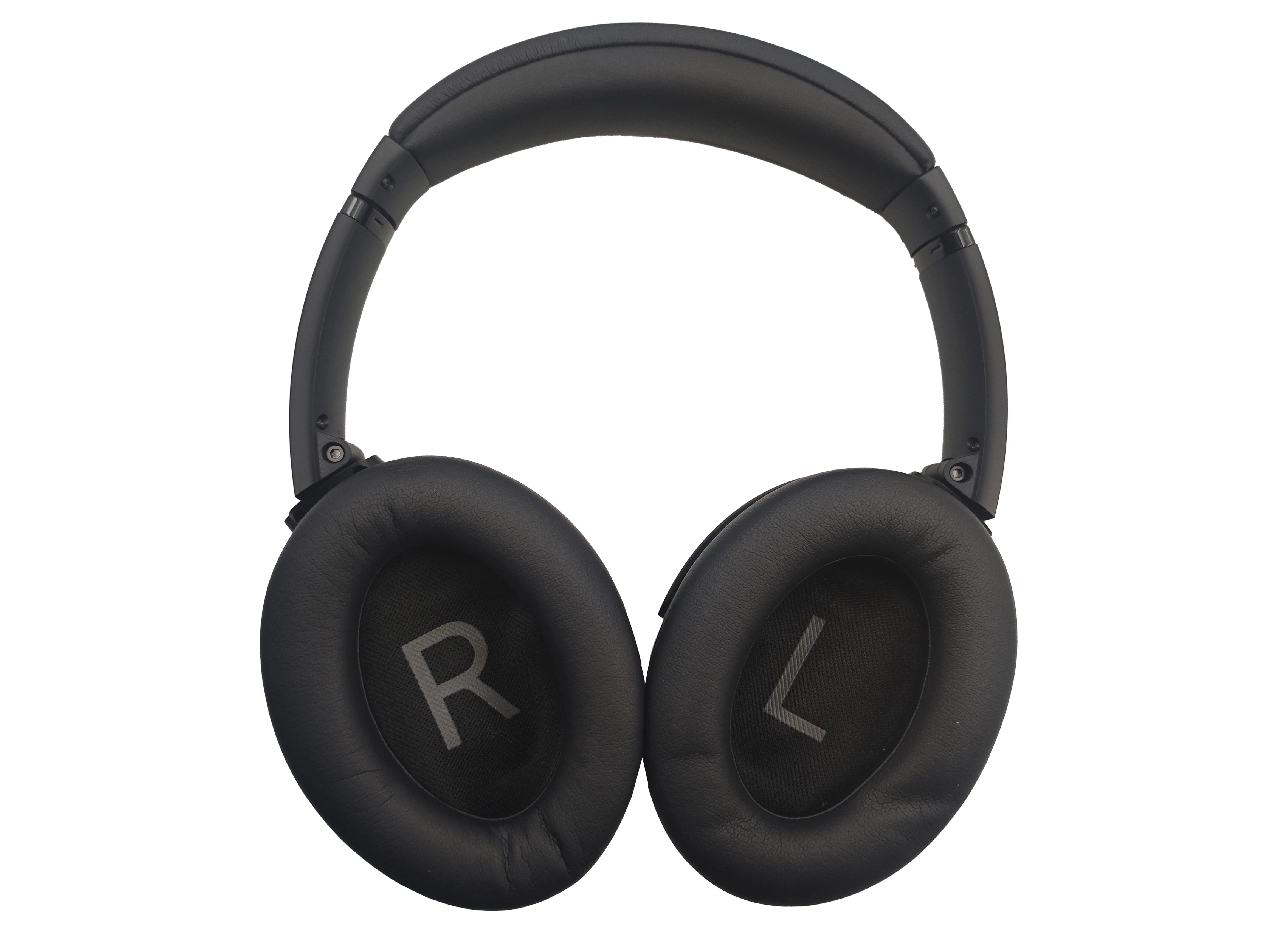 sluchawki-bezprzewodowe-nauszne-bose-quietcomfort-sc-anc-45-stan-11323-2