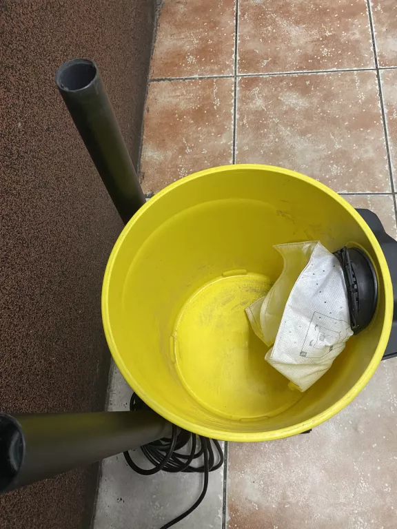 ODKURZACZ WARSZTATOWY KARCHER WD 3